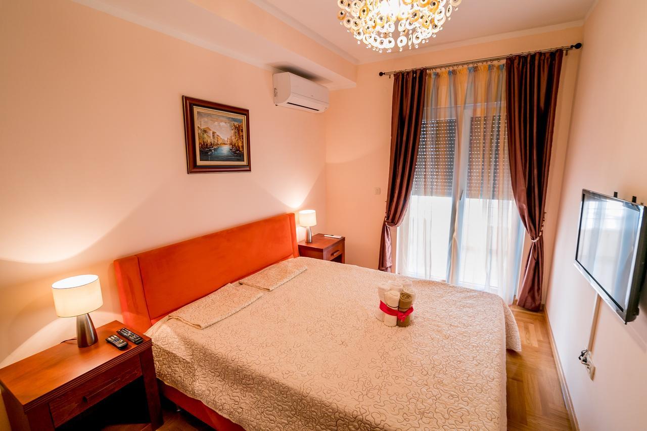 Apartments Rivijera Herceg Novi Exterior foto